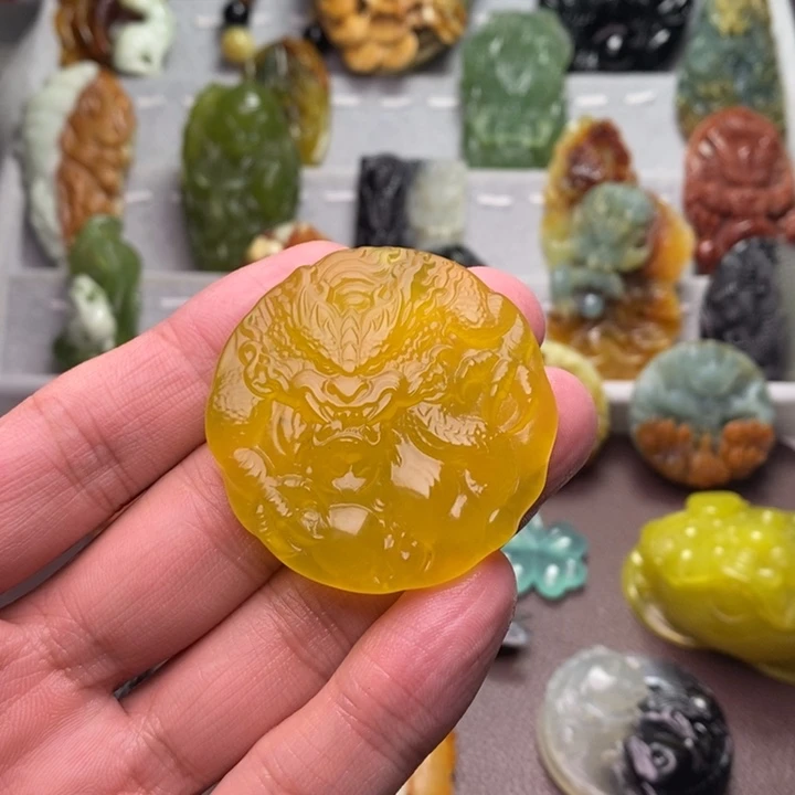 蛇纹石玉合金颈饰