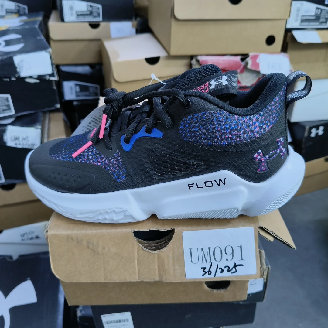 断码运动鞋-安德玛-UM091