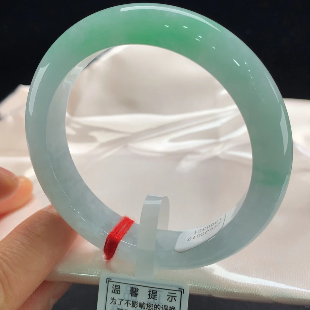 翡翠未镶嵌手镯0321