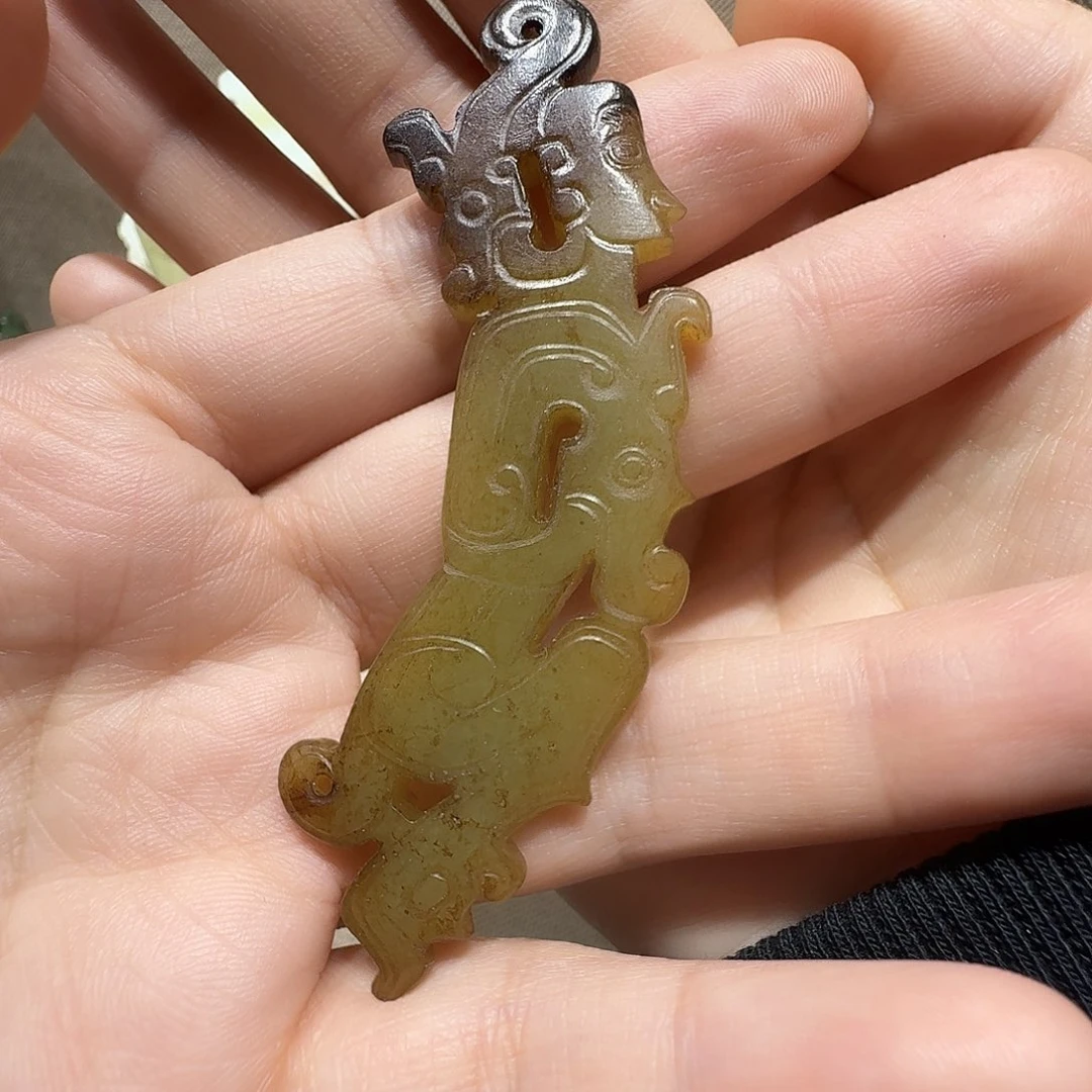 夏***軍                      配饰