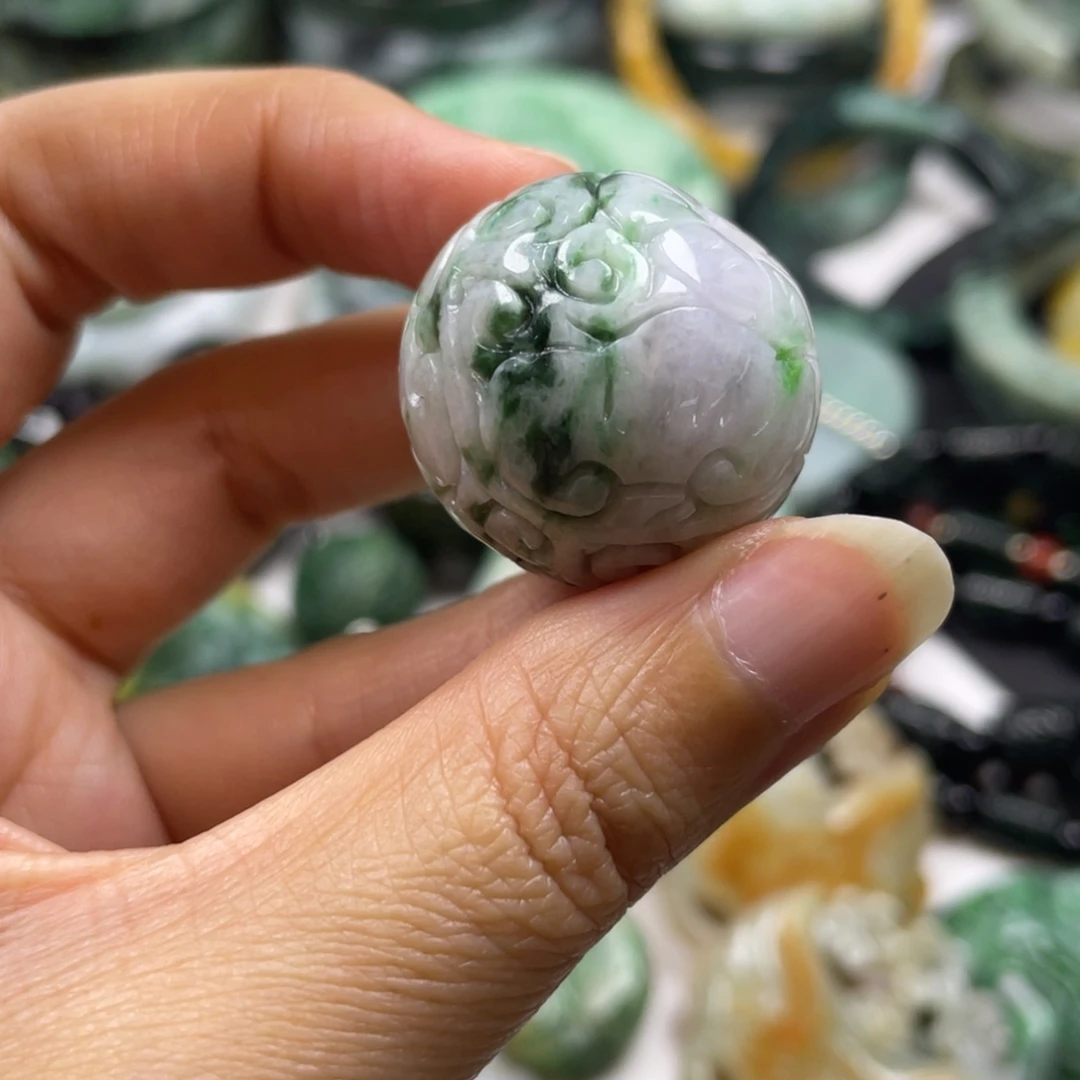 翡翠未镶嵌颈饰丽*牌子