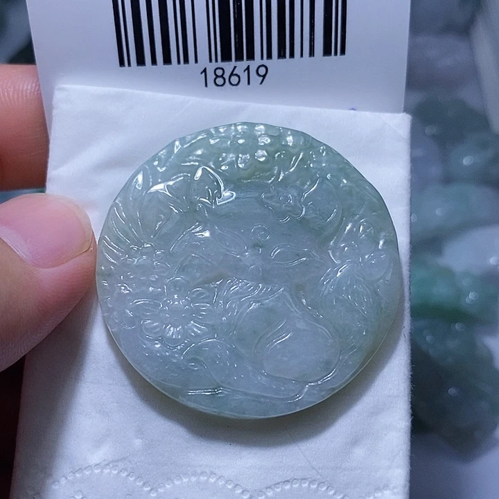 翡翠未镶嵌颈饰天光墟翡翠市场现金代购