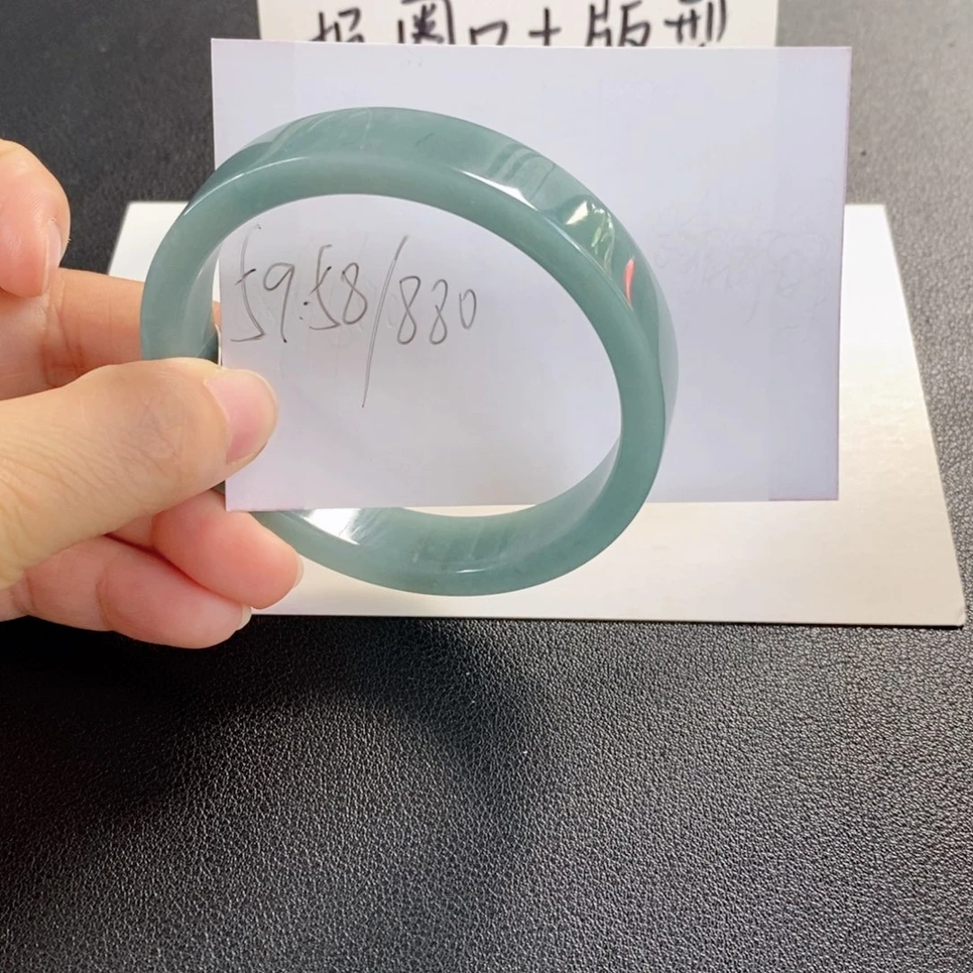 翡翠未镶嵌手镯天然翡翠