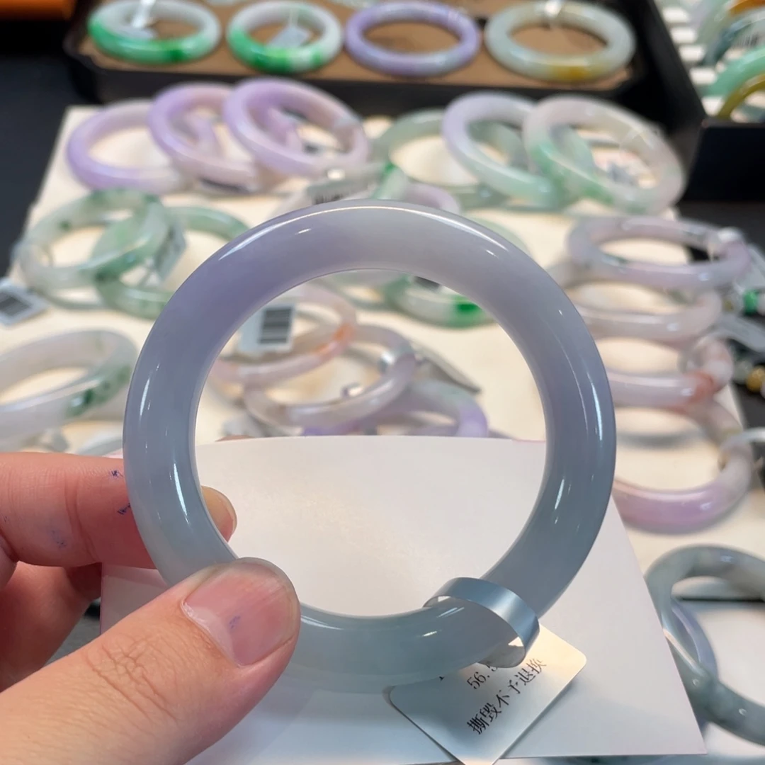 翡翠未镶嵌手镯180号 56圆条 棉线