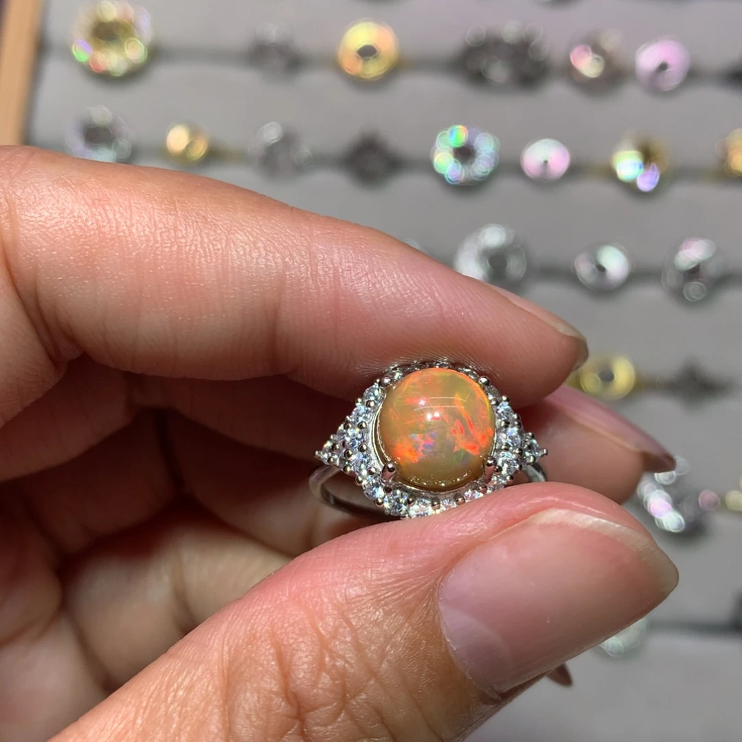 欧泊戒指款式银S925镶嵌H****?