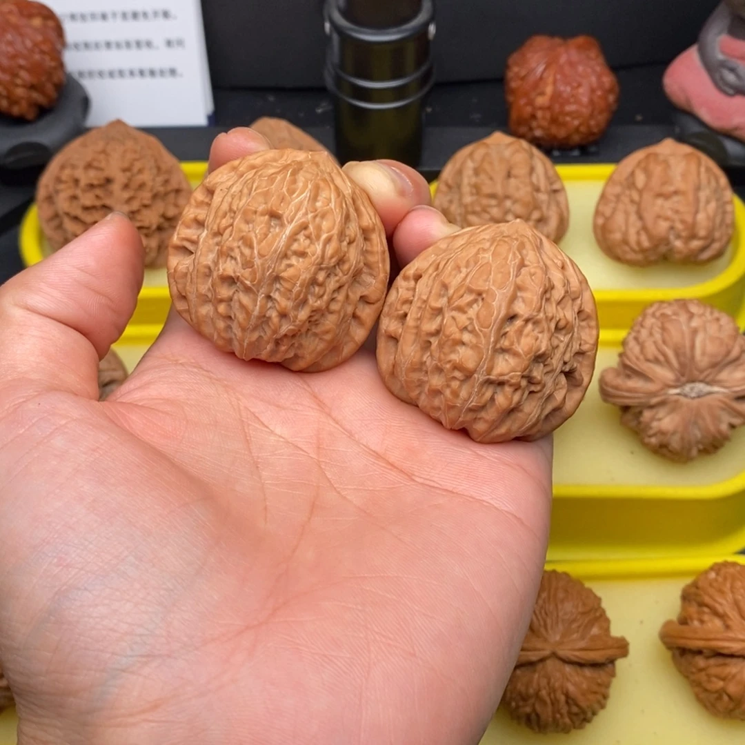 把件核桃40三角铁锤