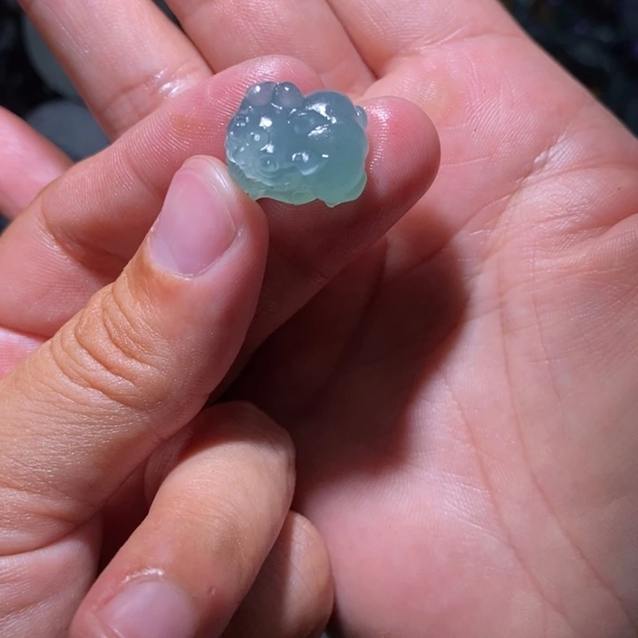 定制翡翠未镶嵌她*毛