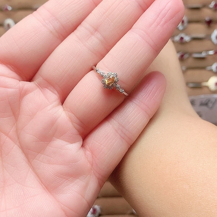 银S925镶嵌蓝宝石戒指