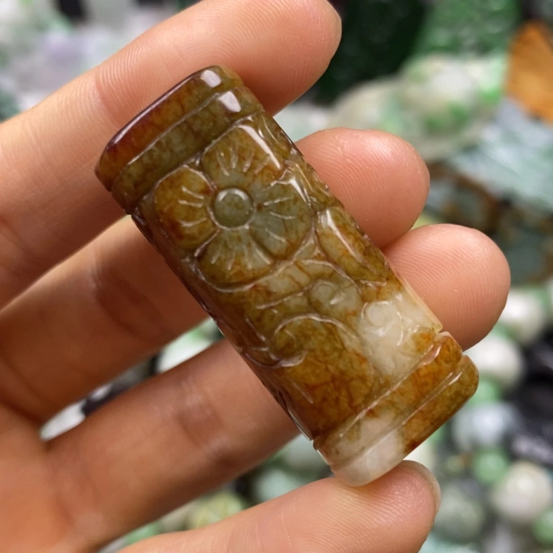 翡翠颈饰未镶嵌吊坠