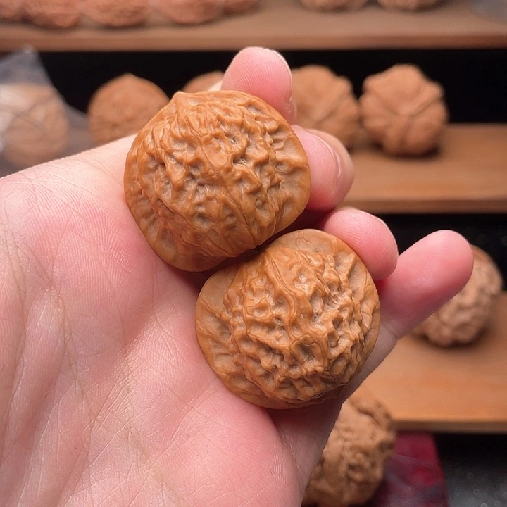 吊坠文玩核桃34全品蜡皮瓷娃娃