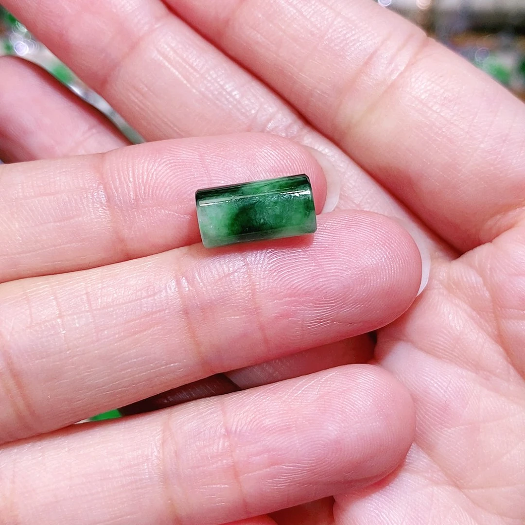 【闪购商品】翡翠挂件未镶嵌裸石