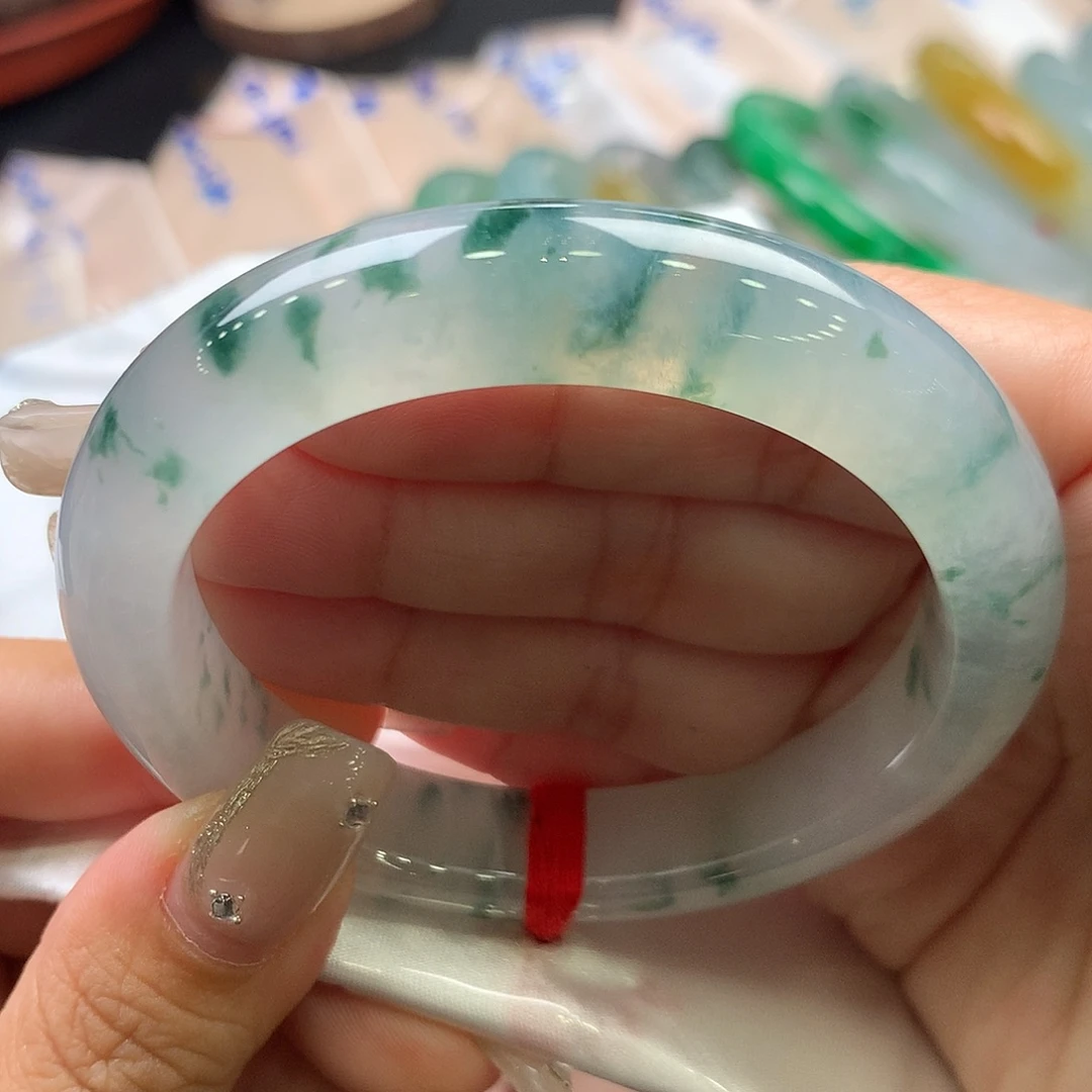 翡翠未镶嵌手镯54.8正圈