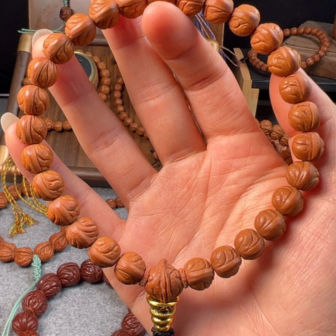 爱****桃核吊坠11野生玉麒麟现货