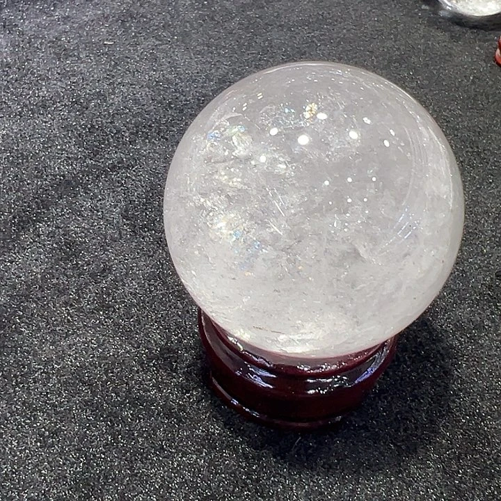 秋***浓水晶未镶嵌珠宝半成品