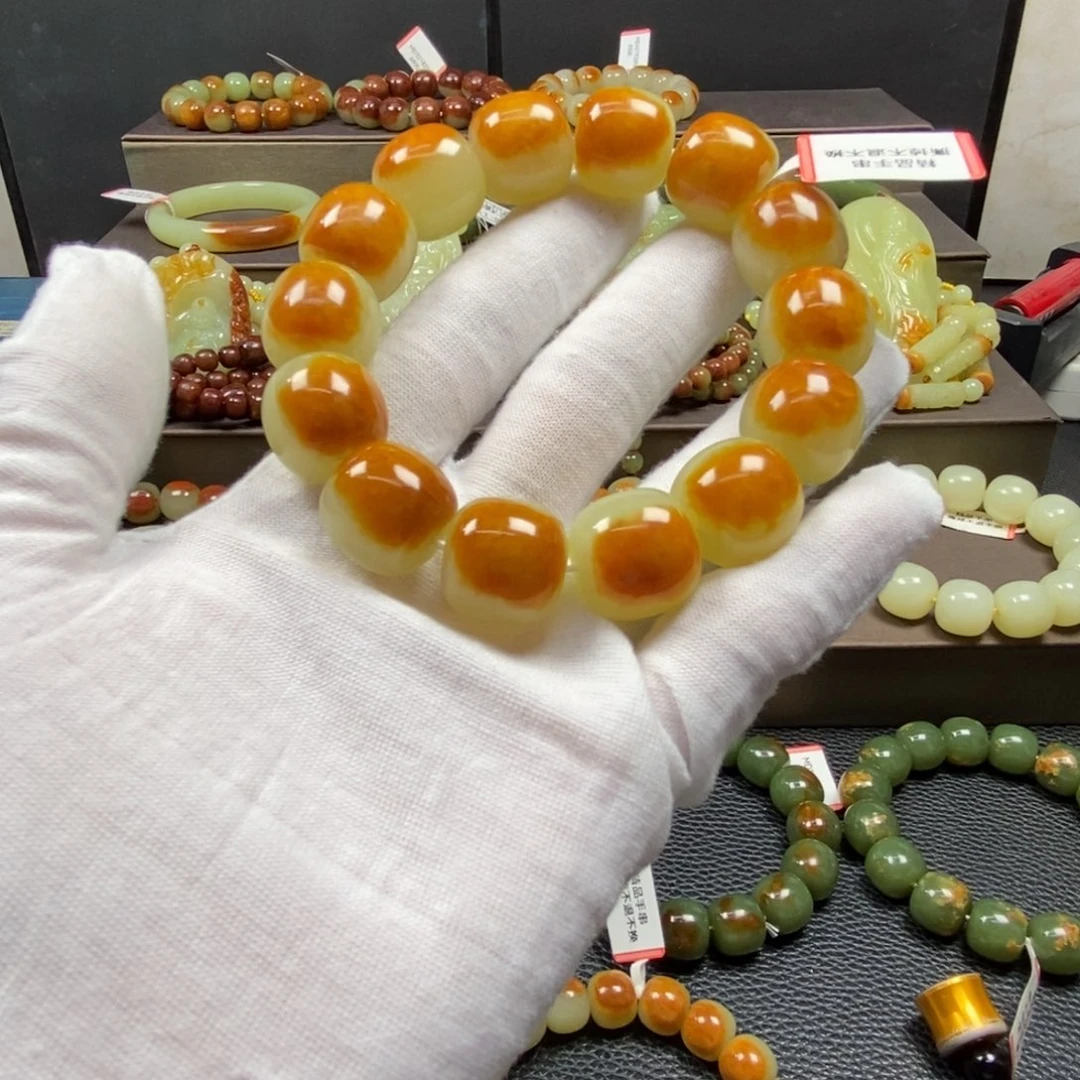 孝***下透闪石质玉未镶嵌手链