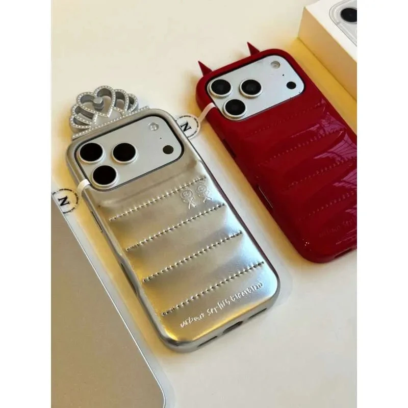 高级感皮质皇冠红色恶魔角适用于iphone17promax苹果16p手机壳15p