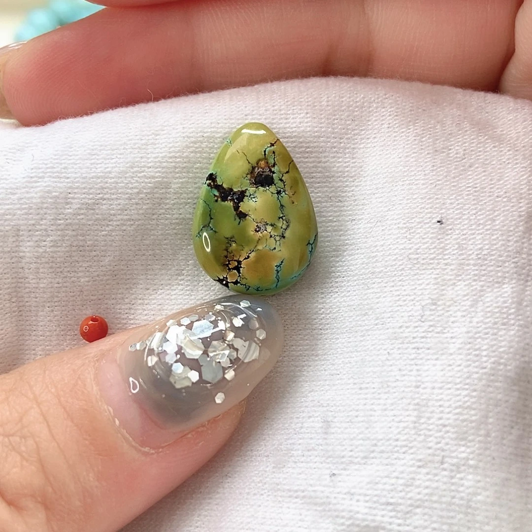 南红玛瑙未镶嵌珠宝奇石
