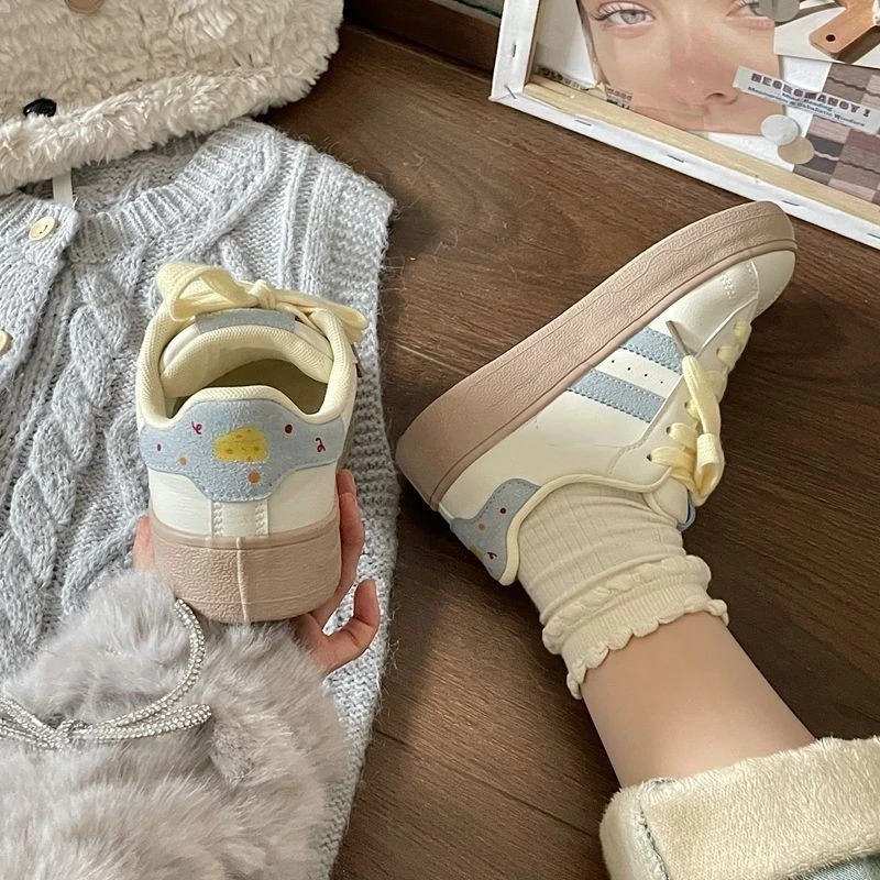 JING姝-韩系多巴胺板鞋女2025年春季新款chic鞋子学生厚底小白鞋