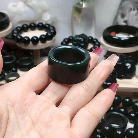 未镶嵌手串和田玉