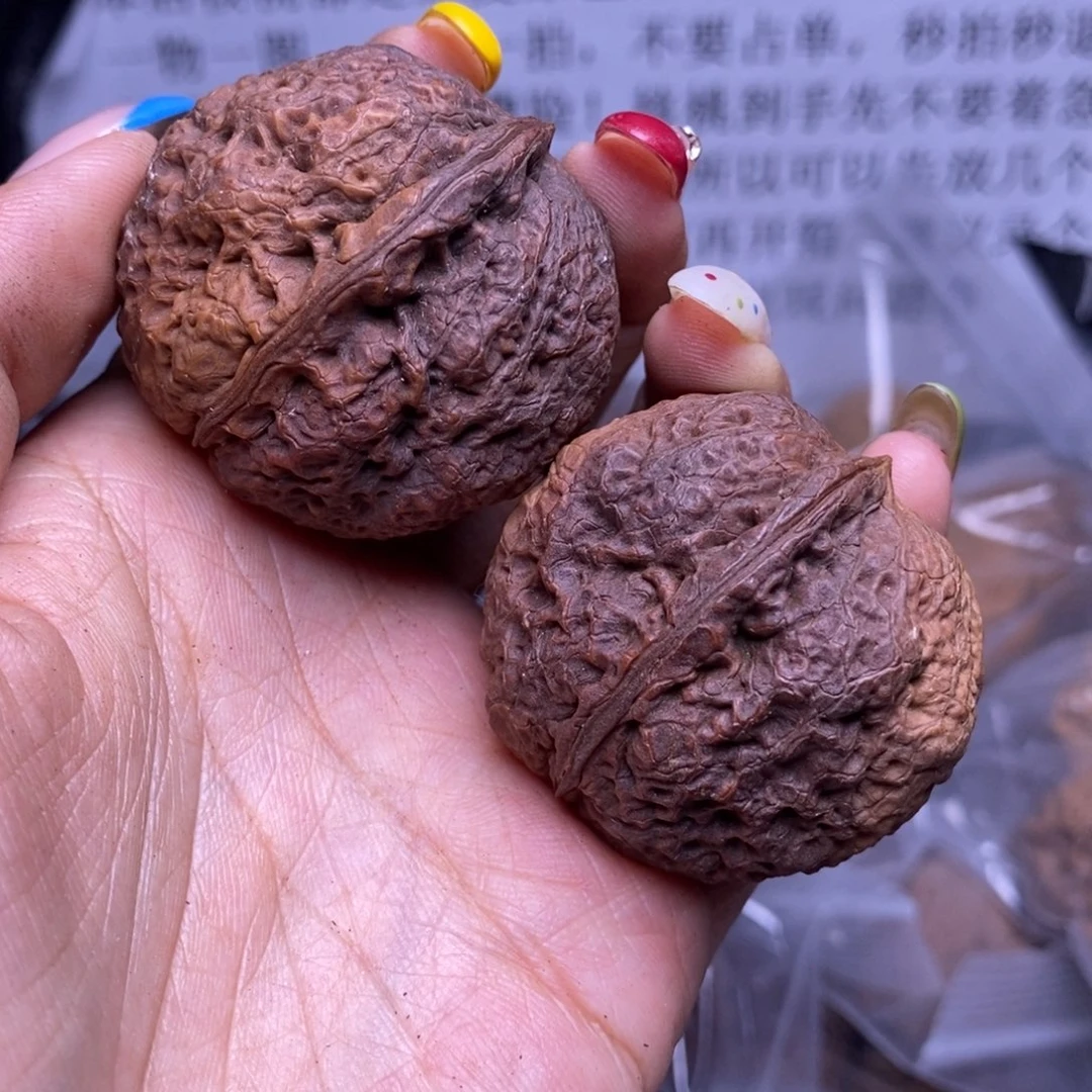 把件文玩核桃云南野生铁核桃110号42mm