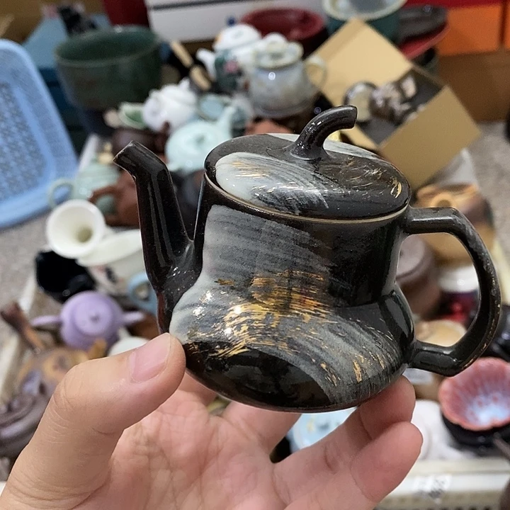 陶瓷艺术品及陶瓷壶壶