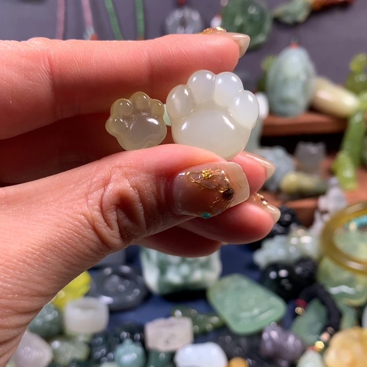 岫玉挂件未镶嵌絔**俠挂件