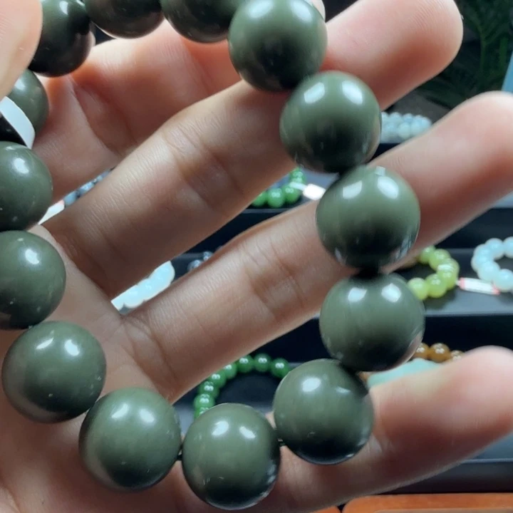 和田玉未镶嵌手链