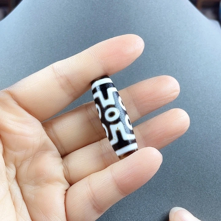 合金颈饰玛瑙/玉髓行运