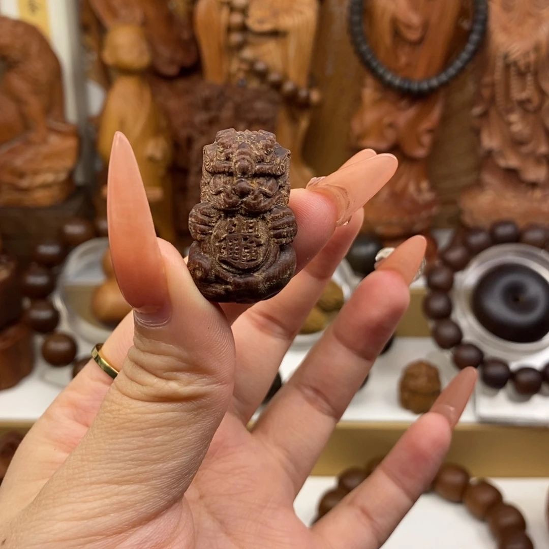 熹***薇手串/手链檀香木迈索尔老山檀黑肉貔貅奶香