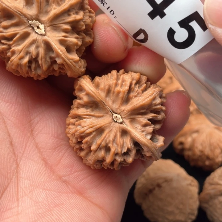 文玩核桃吊坠满天星