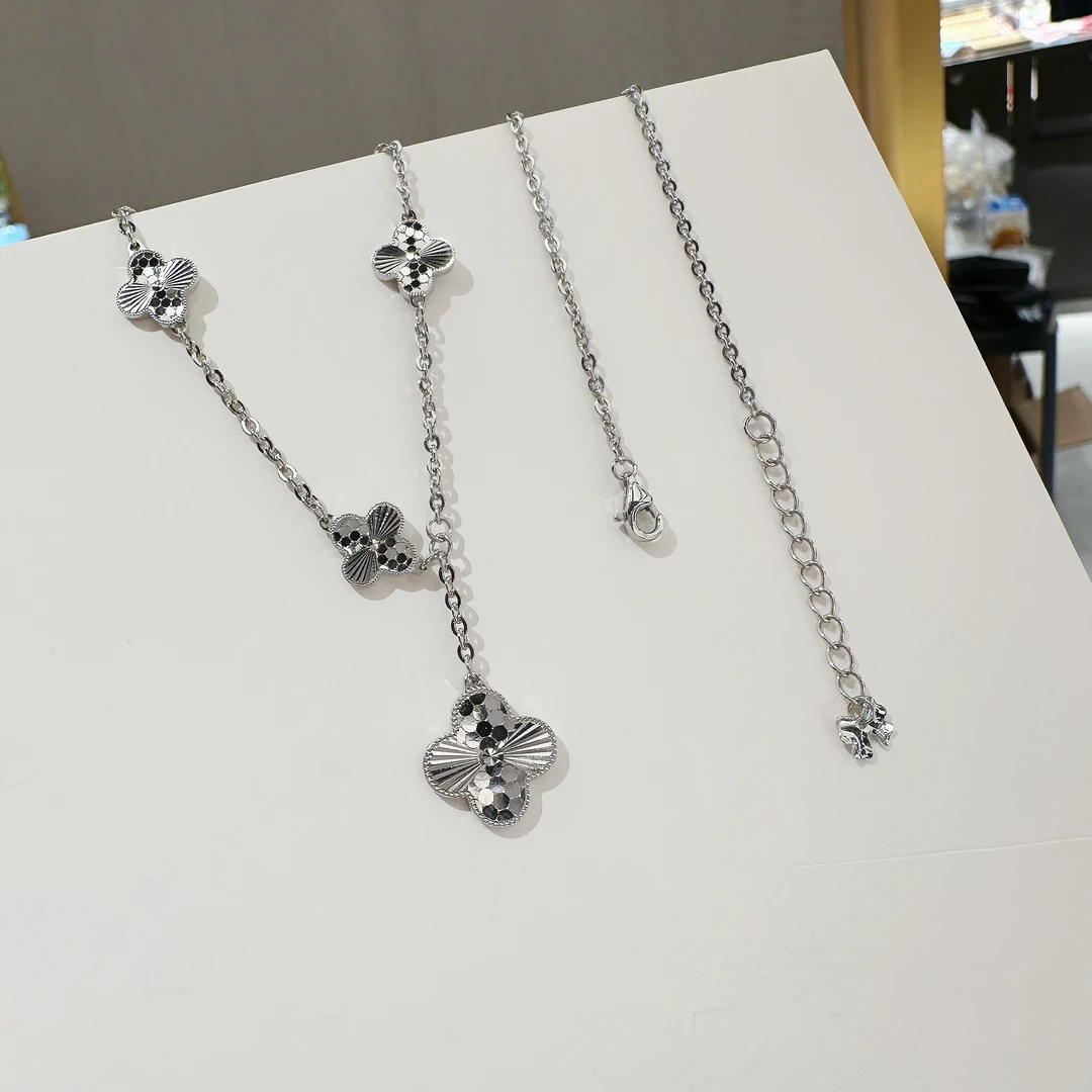 四叶草流苏项链 经典轻奢简约高级感 百搭时尚潮流小众项链