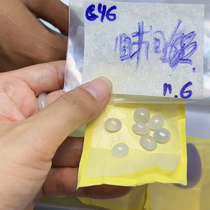 未镶嵌定制翡翠时****谎不