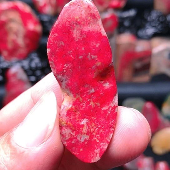 昌化鸡血石昌化鸡血石原石挂件