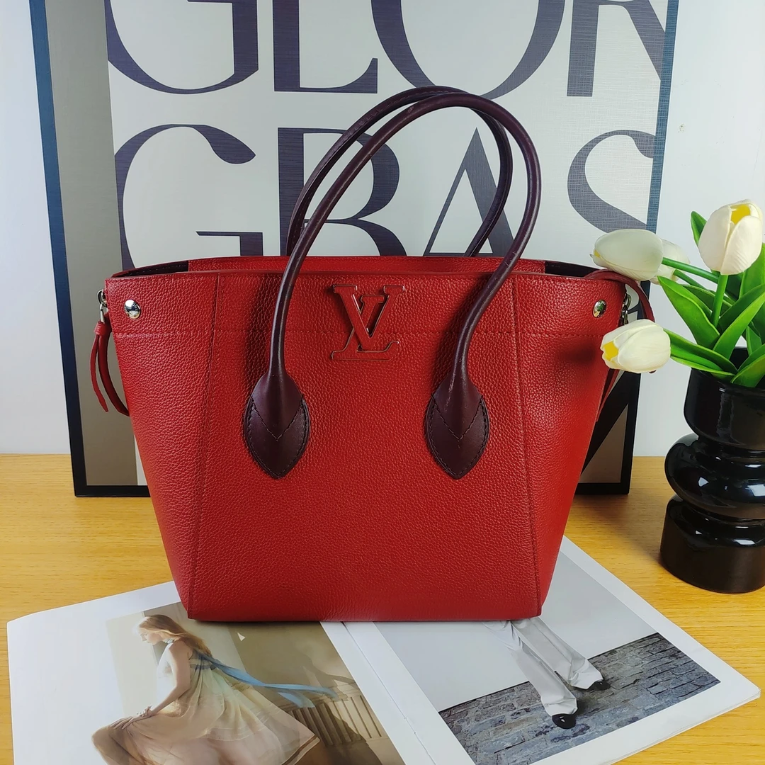 99新 LouisVuitton/路易威登 红色全皮手提包