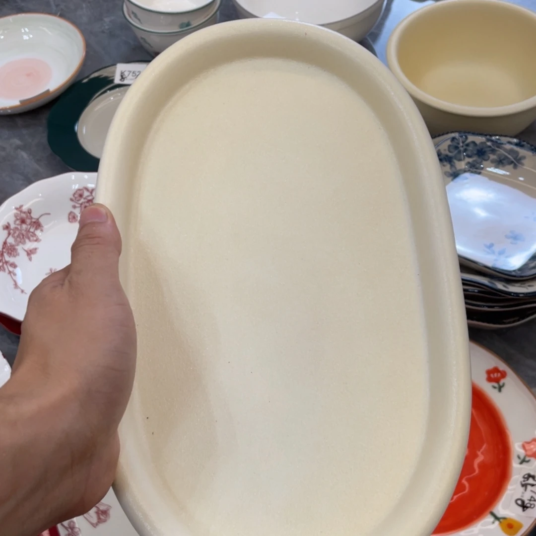 陶瓷微瑕餐具介意勿拍，满18飞！