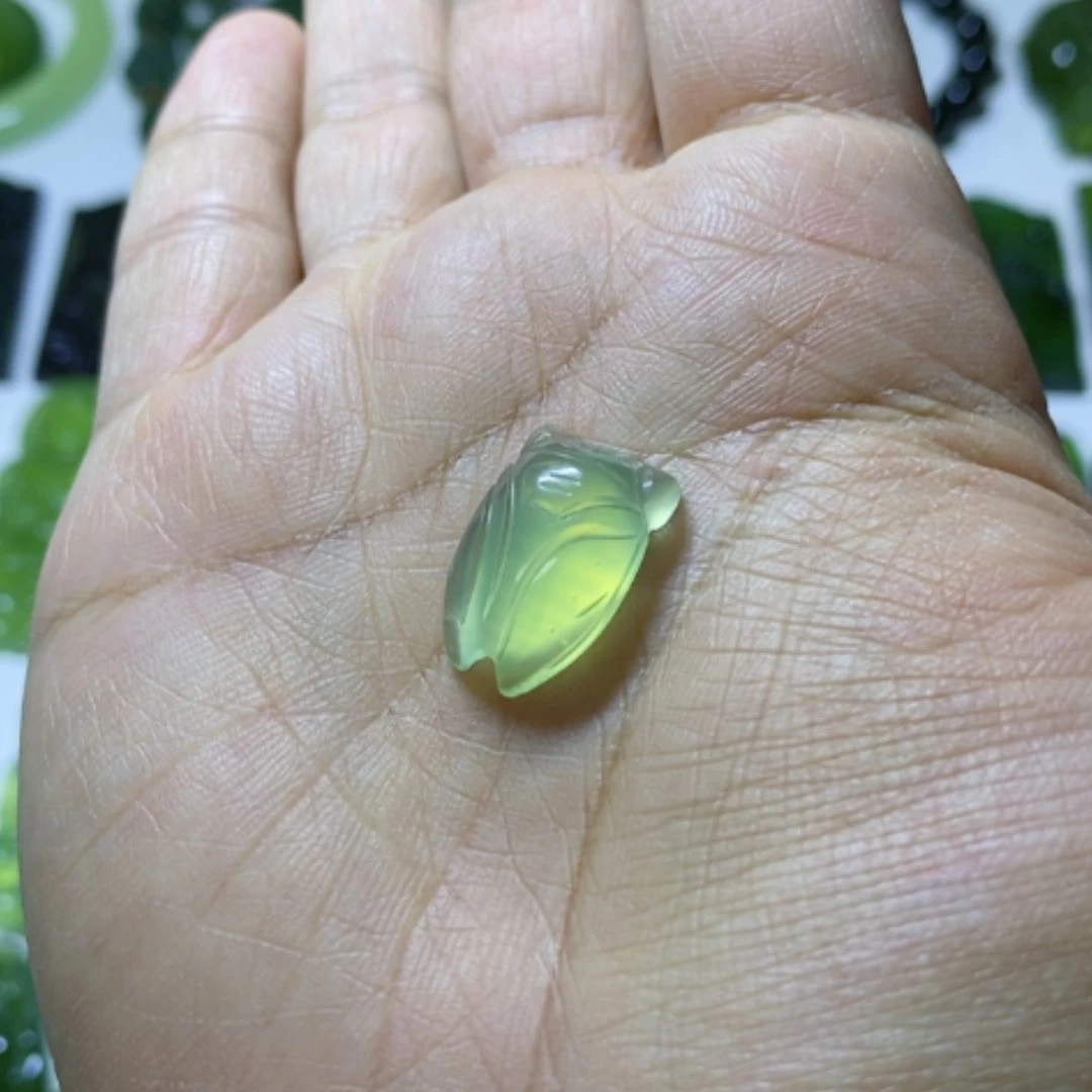 【闪购商品】未镶嵌蛇纹石玉颈饰