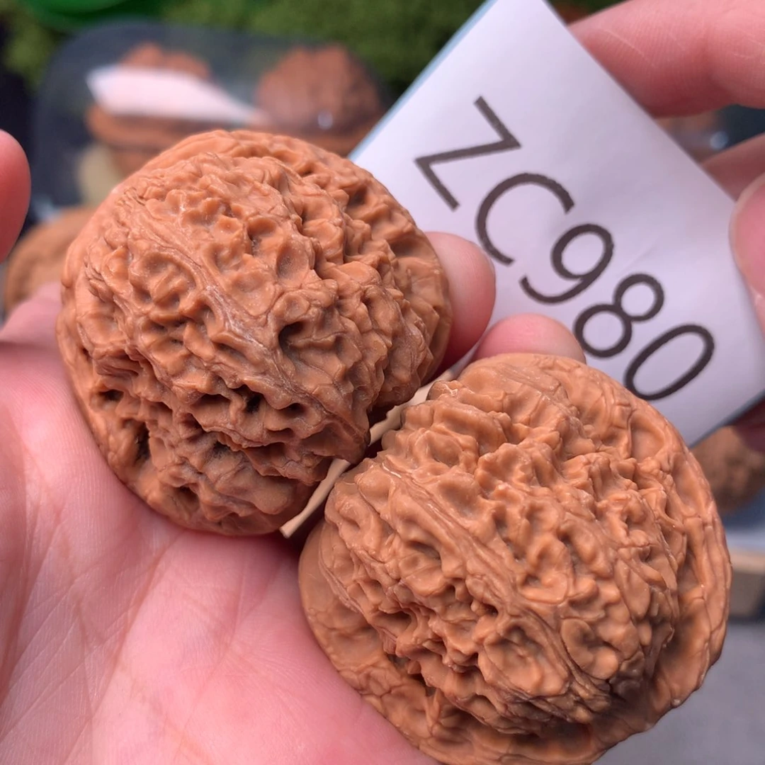 文玩核桃把件毕业粗筋红皮球疆43