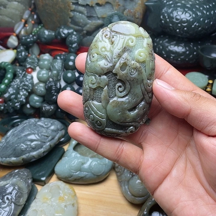 和田玉未镶嵌挂件