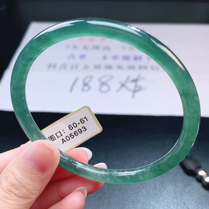 翡翠未镶嵌手镯翡翠手镯86