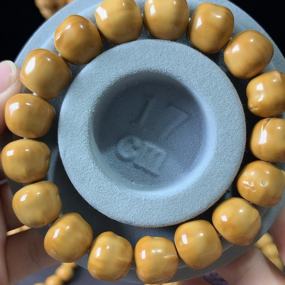 6***6龙脊菩提手串猴头小熊单圈