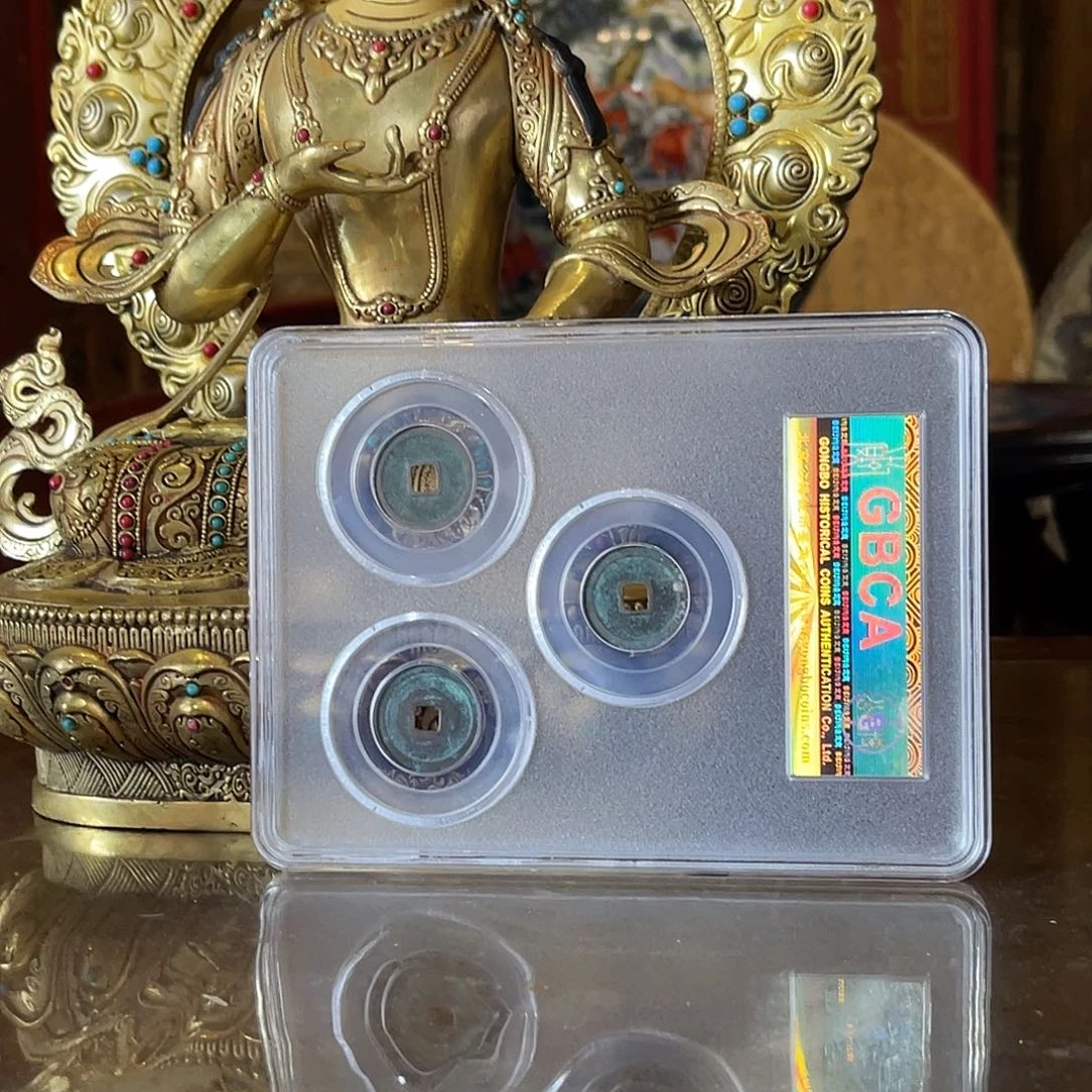 金一****0111222233333333