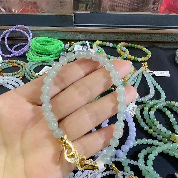 定制翡翠未镶嵌卡6.6