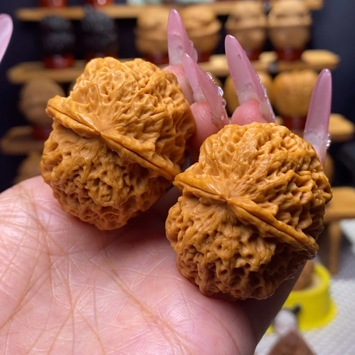 把件文玩核桃七星绣球31号