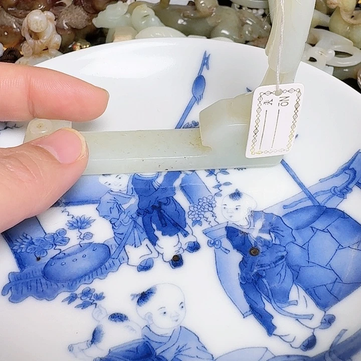 瓷片用*新号开播佛像一尊