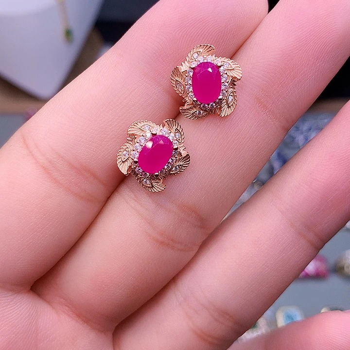 银S925镶嵌红宝石耳饰