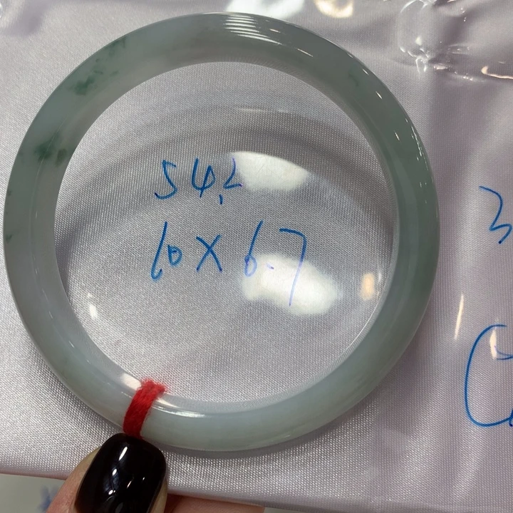 翡翠未镶嵌手镯买断