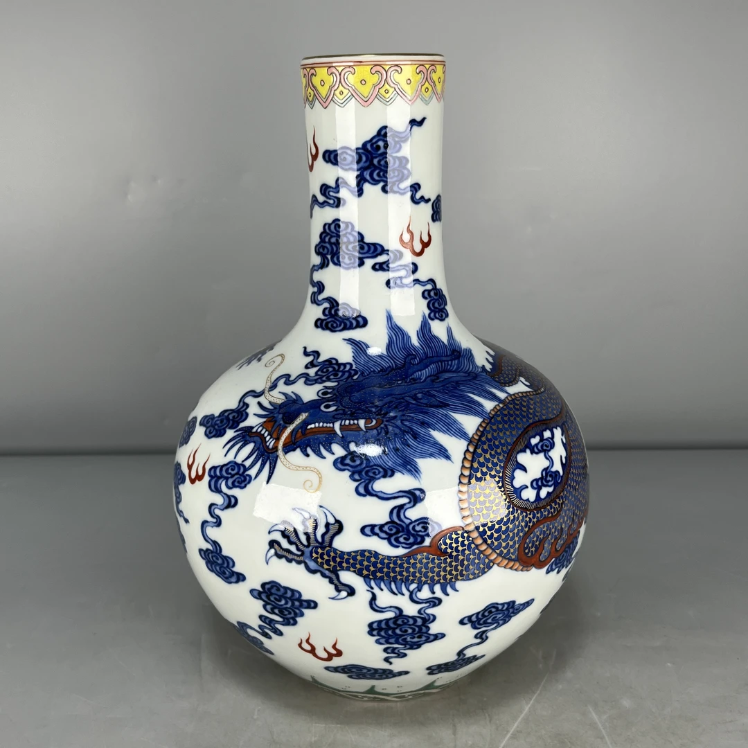 仿古瓷 仿古大清乾隆年制青花描金祥云龙纹天球瓶