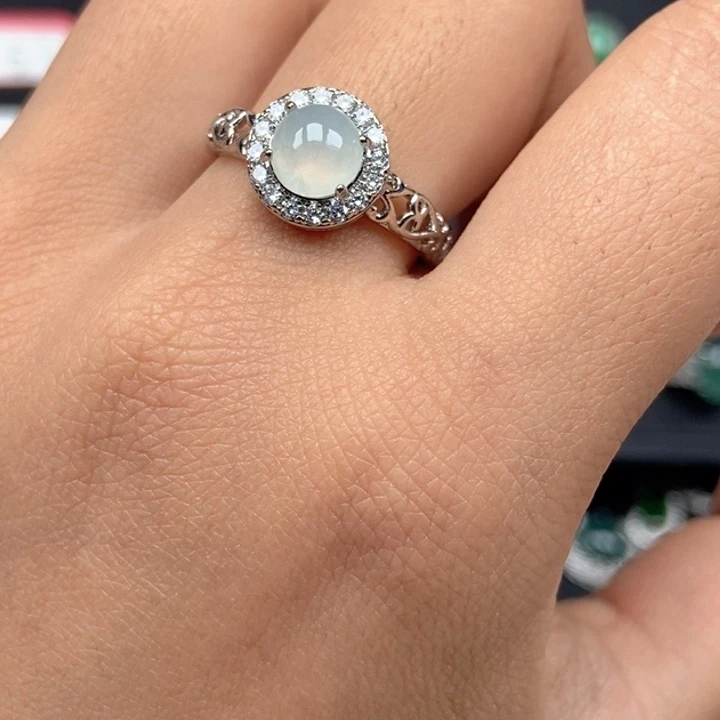 翡翠未镶嵌戒指戒指