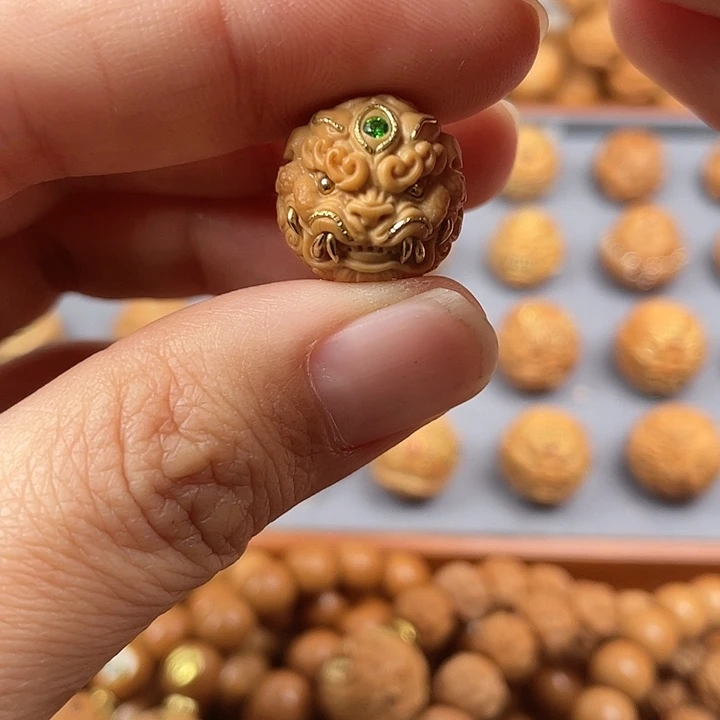l***s唐狮双面镶嵌单颗