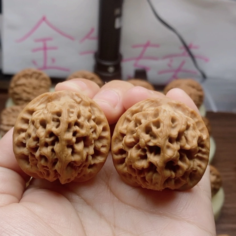 【闪购商品】吊坠文玩核桃36尺秦闷